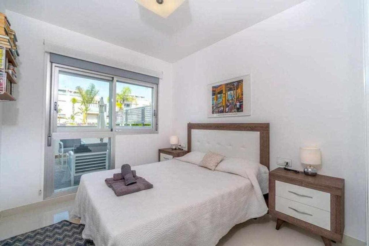 Espanhouse Caroline Bungalow 또레비에하 외부 사진
